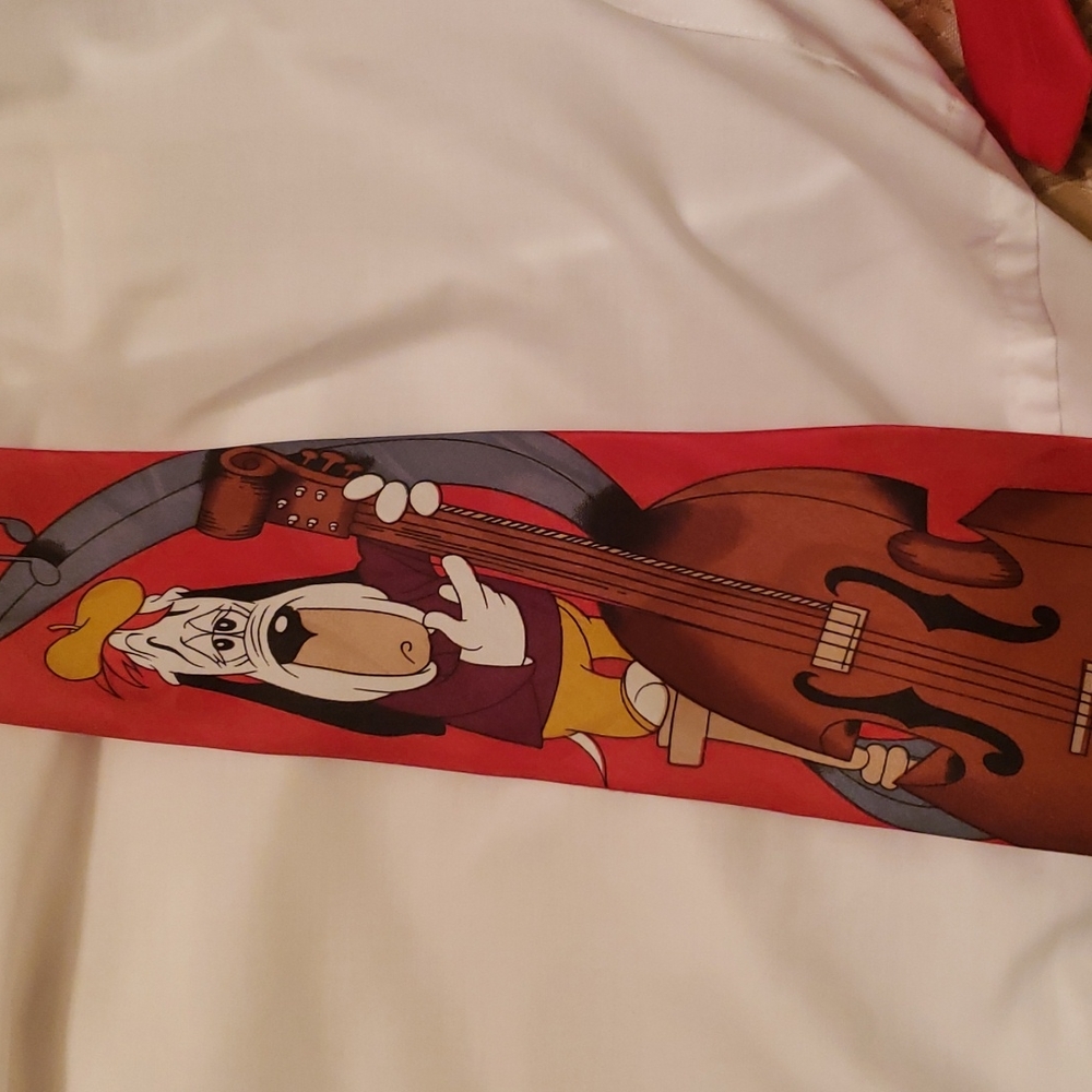 Droopy novelty tie